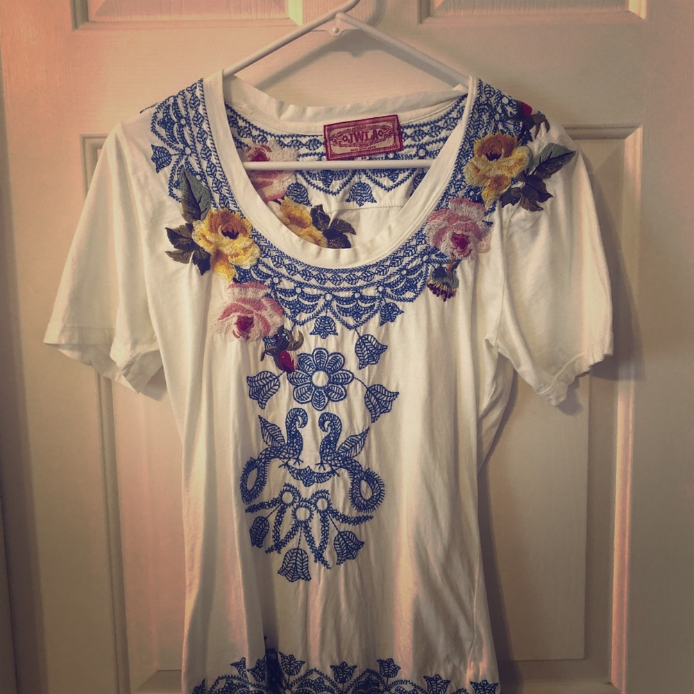 Johnny Was embroidered t-shirt